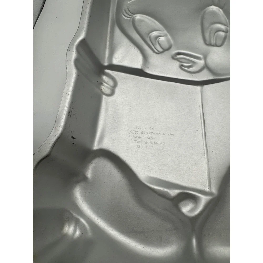 Vintage 1978 Tweety Bird Cake‎ Pan Warner Bros Aluminum Baking Mold